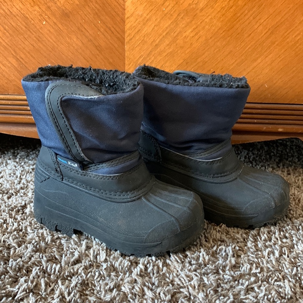 Storm Kidz size 8 Boys Winter Snow Boots